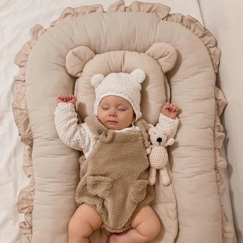Ruffle Baby Nest