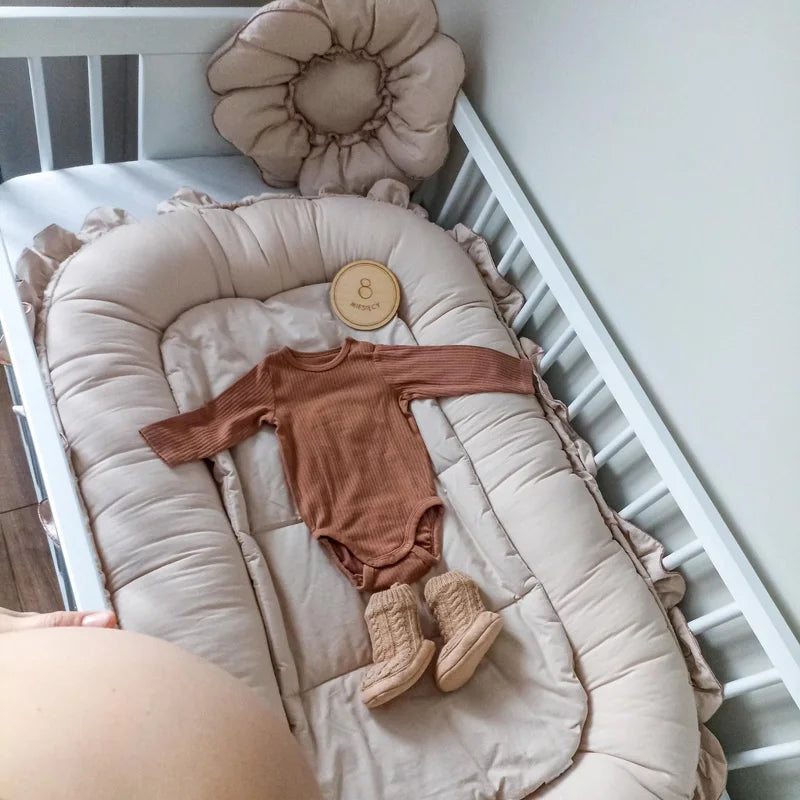 Ruffle Baby Nest
