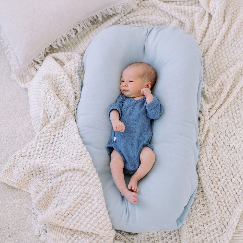 Dreamy Baby Nest - Honey Bee