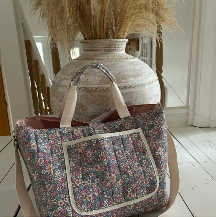 Flower Space Changing Bag