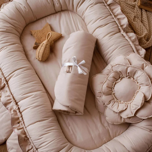 Ruffle Baby Nest